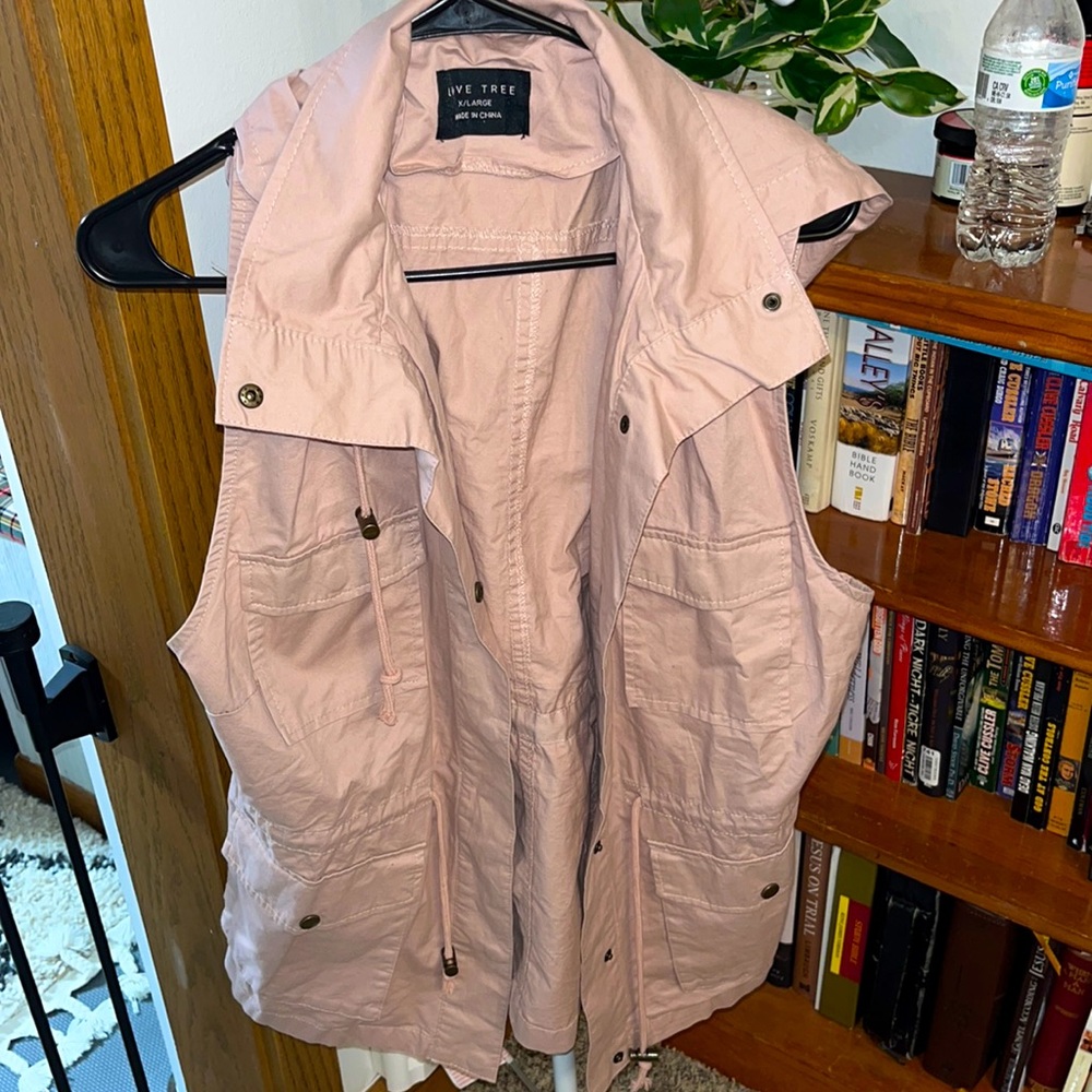 Blush vest